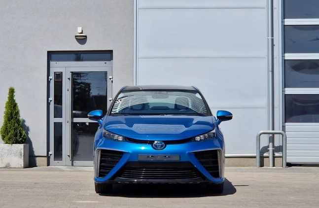 Toyota Mirai cena 120000 przebieg: 23, rok produkcji 2017 z Kobyłka małe 121